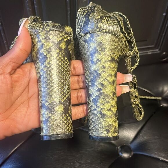 Justfab Printed  heel sandal - Picture 3 of 5